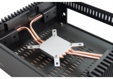 Nanum SE-TC5 passiv gekühltes Mini-ITX Gehäuse silber